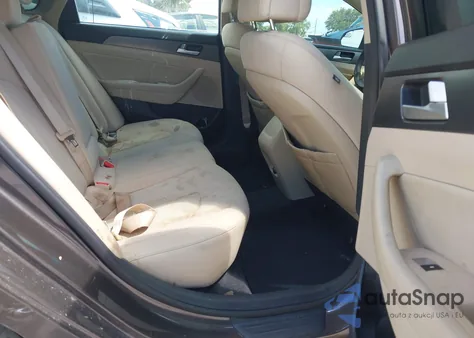 2015 Hyundai Sonata Sport z USA, uszkodzony, nr VIN 5NPE34AF2FH035741